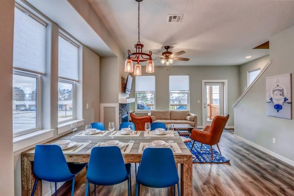 New Tri-Level Home With Ocean View And 3 En-Suite Bedrooms! Депо-Бей Экстерьер фото
